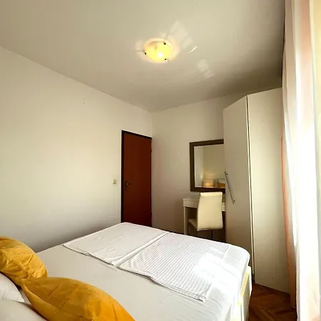 Amelie Apartment